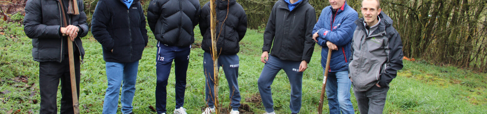 Baumpflanz-Challenge 2025: Für die TGH-Fußball – ein voller Erfolg!